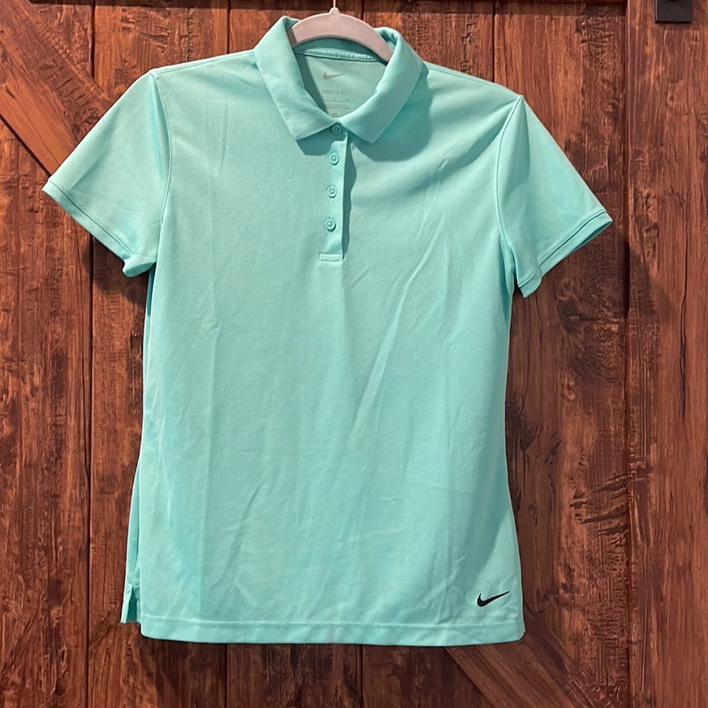 Nike DRI-FIT women’s golf tee size S